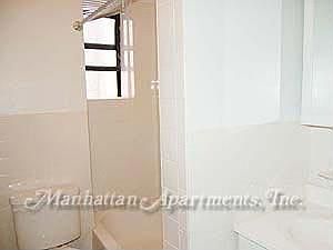 2nd image of 1894 W 8th St