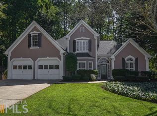 716 Walt Ln NE, Woodstock, GA 30188