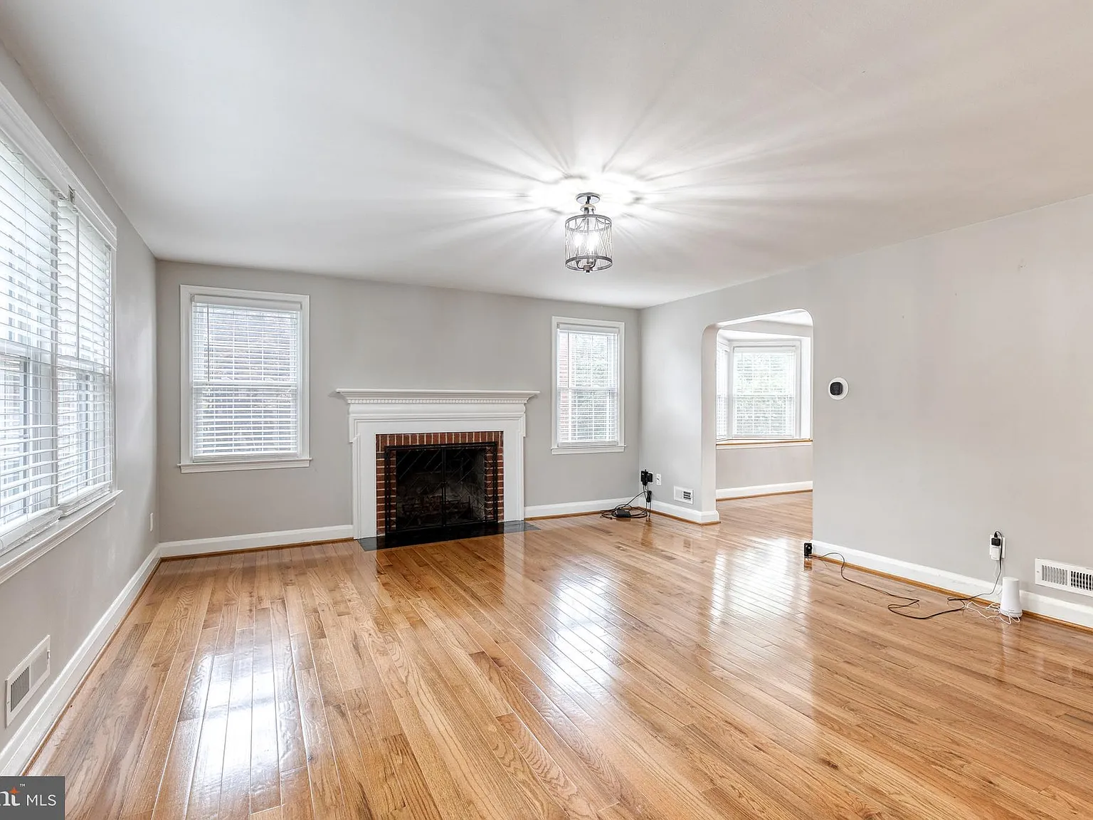 3 bed, 1800 sqft, $3,150 — Photo 4