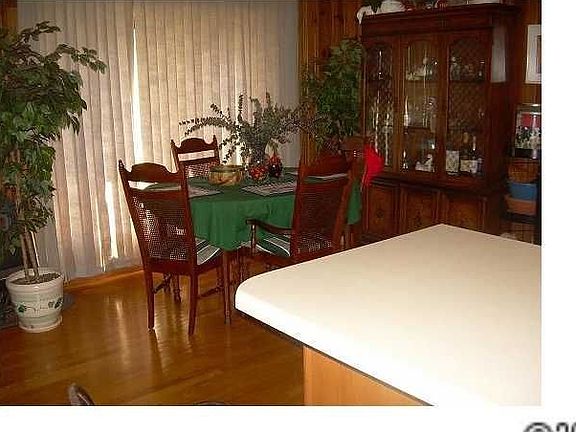 5th image of 6248 Barclay Ln