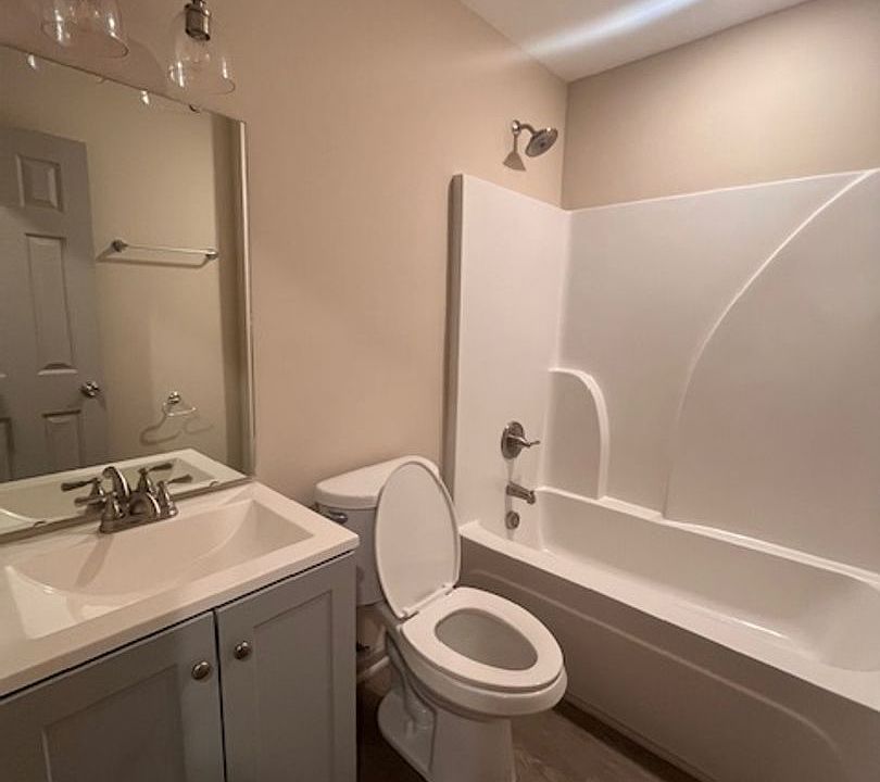 1st image of 1305 Baymeadows Dr
