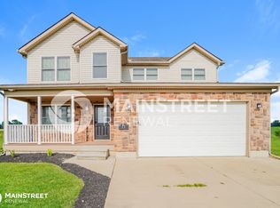 73 Genoa Cir, Commercial Point, OH 43116