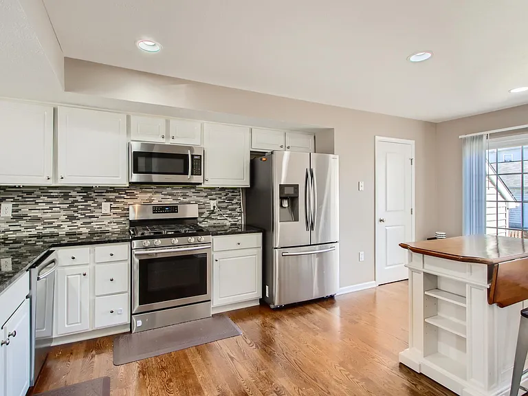 3812 Dowitcher Ln — Photo 10