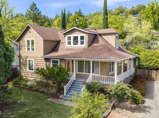 527 Chestnut St, Ashland, OR 97520