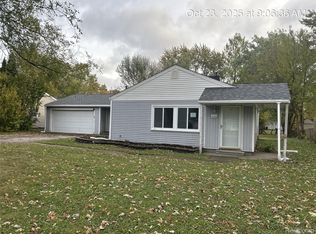 37176 Garvin St, Clinton Township, MI 48036