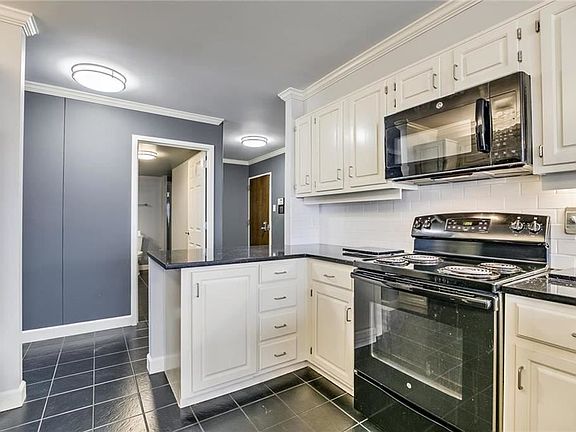 5th image of 2510 Grand Ave #2505