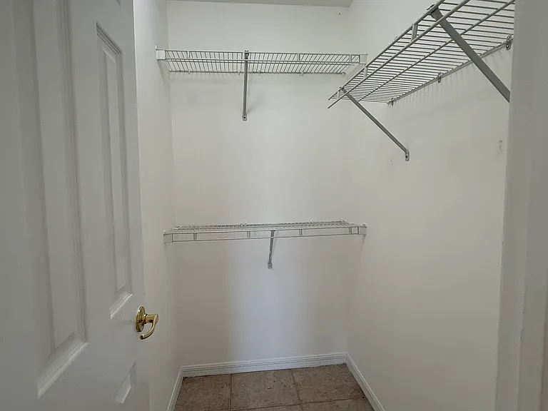 4546 28th St SW — Photo 11
