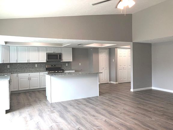5th image of 4729 Nash Dr