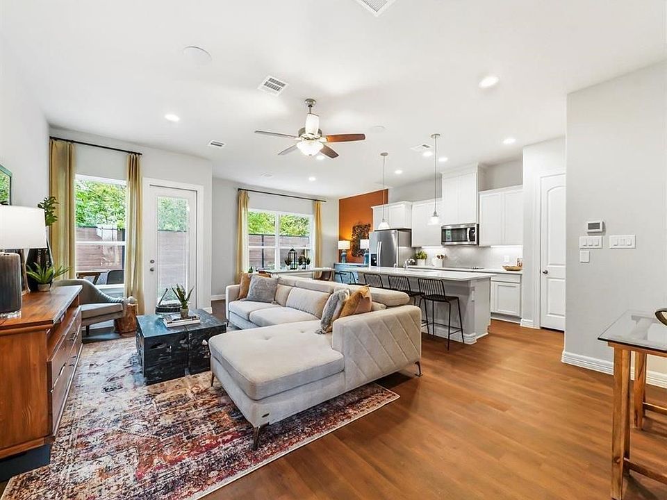1st image of 21918 King Heights Ln