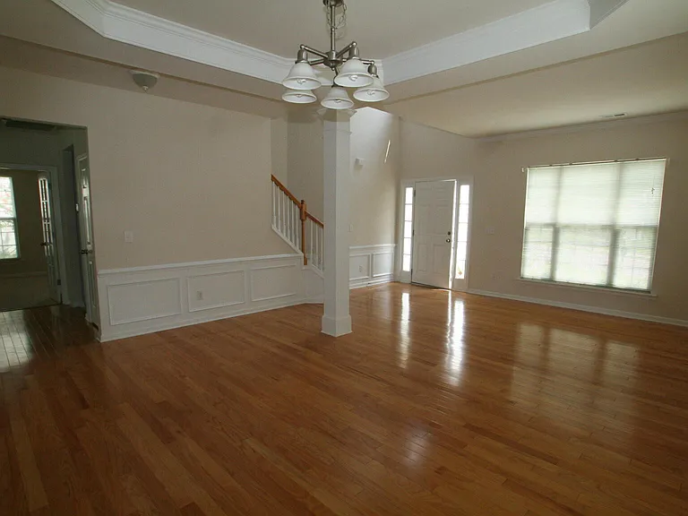 5324 Shaker Heights Ln — Photo 3