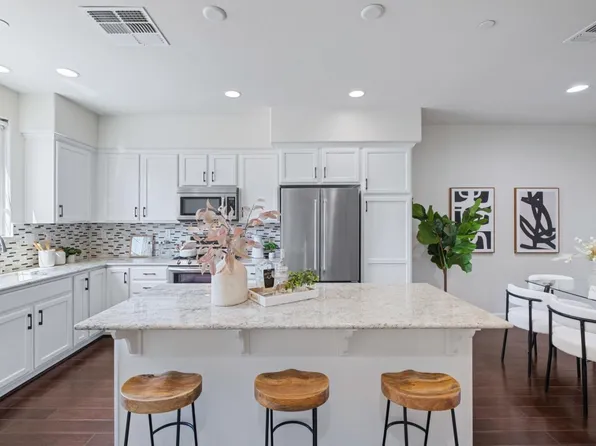 1055 Thyme Hwy, San Jose, CA 95133