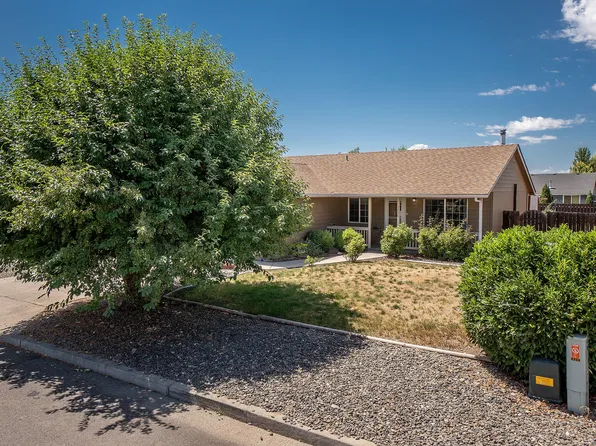 2226 NE Cherry Loop, Prineville, OR 97754