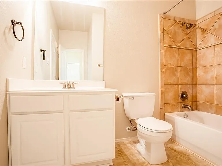 1200 Rainbow Parke Dr — Photo 15