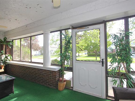 3rd image of 918 N 17th Ave
