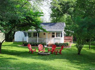 7483 Southwood Rd, Lexington, MI 48450