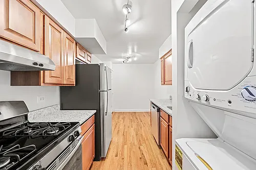The Promenade Apartments Photo 1