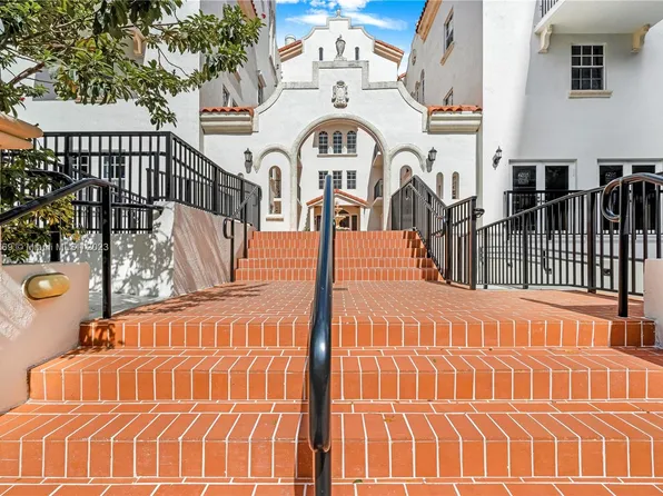323 Navarre Ave APT 306, Coral Gables, FL 33134