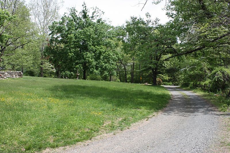 2nd image of 80 Douglass Ave