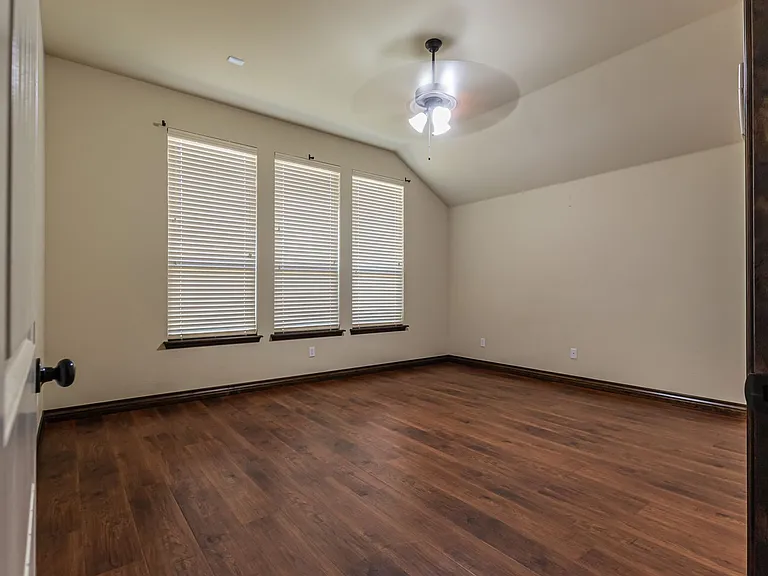 2405 SW 138th St — Photo 12