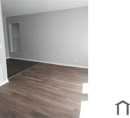 215 W Hill St #2