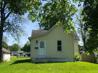 512 W Pine St, Paxton, IL 60957