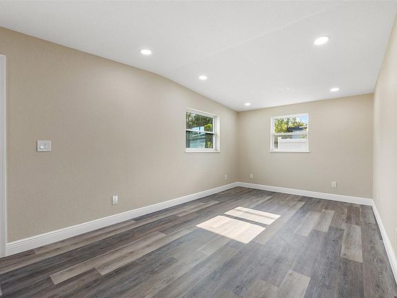 5th image of 8341 94th Ave