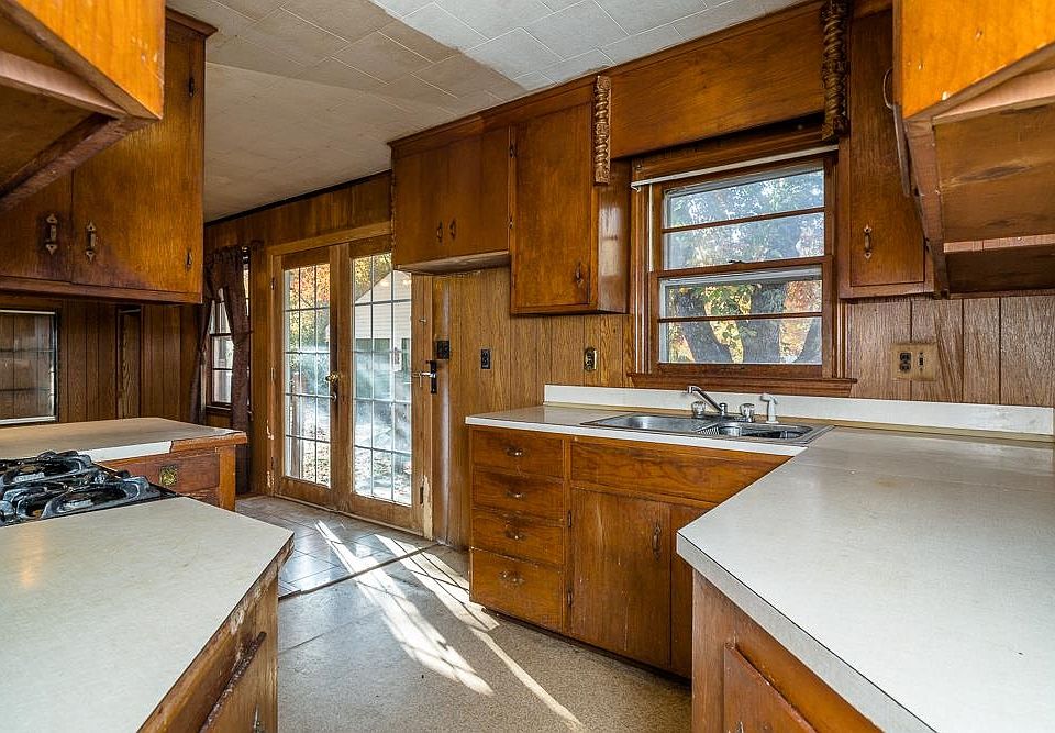 345 Lake Dr, Crimora, VA 24431 Zillow