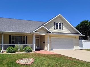 301 6th St SW, Pipestone, MN 56164