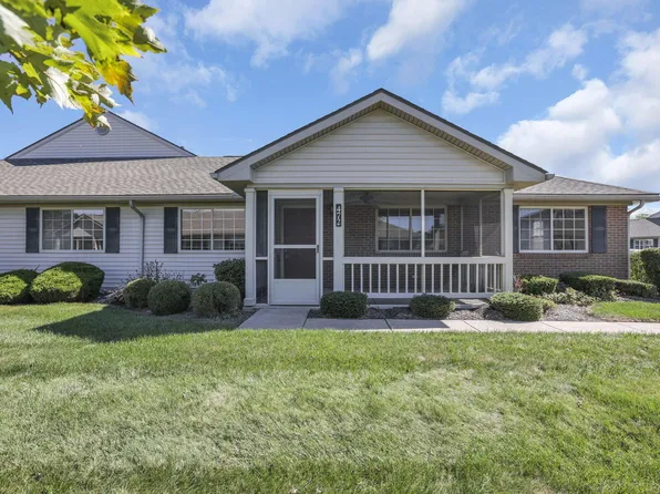 472 Virginia Ct, Pataskala, OH 43062