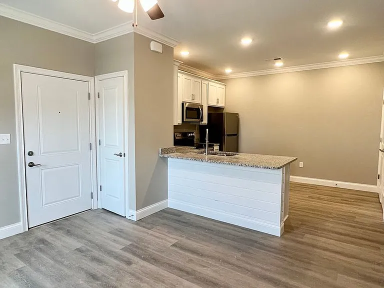 2175 Prospector Ct — Photo 4