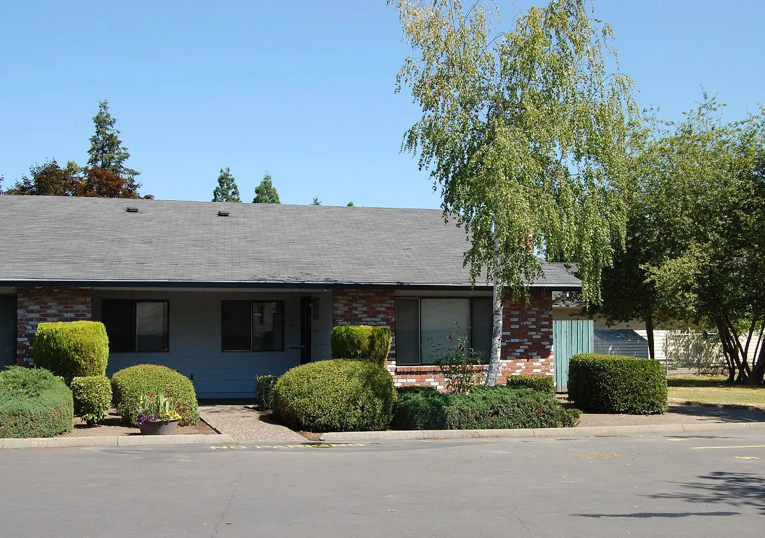 Washington Retreat — Photo 1