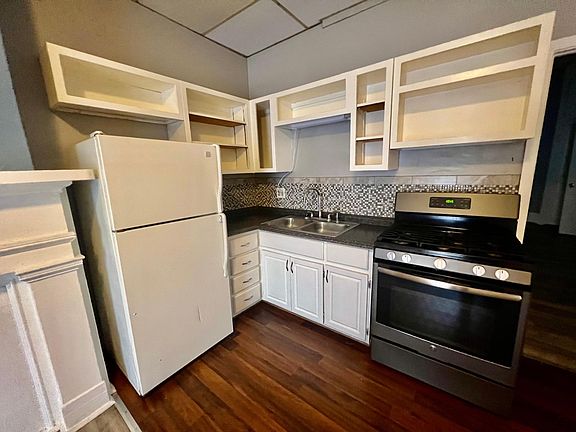 3rd image of 211 Oak St #A