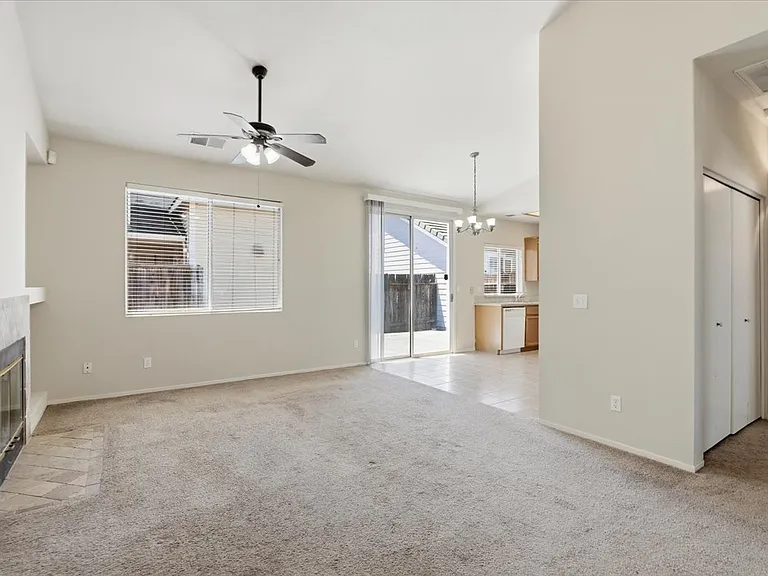 9386 Laguna Pointe Way — Photo 14