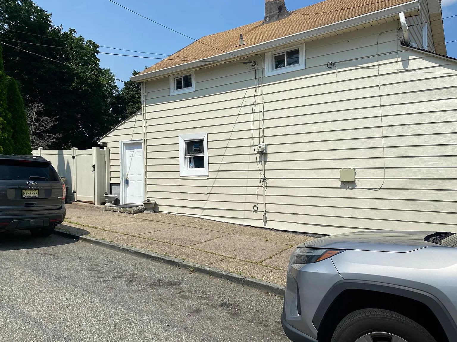 3 bed, 1750 sqft, $3,100 — Photo 4