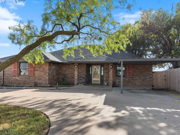 1301 Shore Line Dr, Wichita Falls, TX 76308