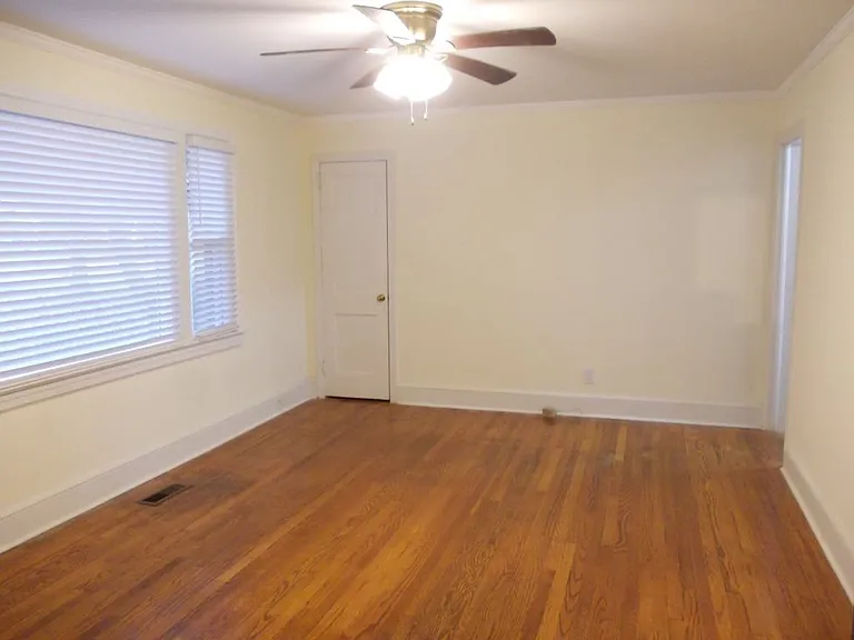 2746 Dogwood Ave — Photo 5