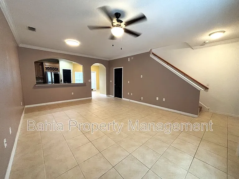 14120 Oakham St — Photo 2