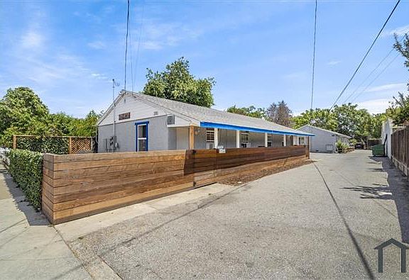 2nd image of 398 S Buena Vista Ave #398B