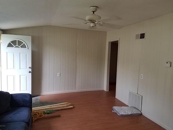 3rd image of 824 Peachtree Pl
