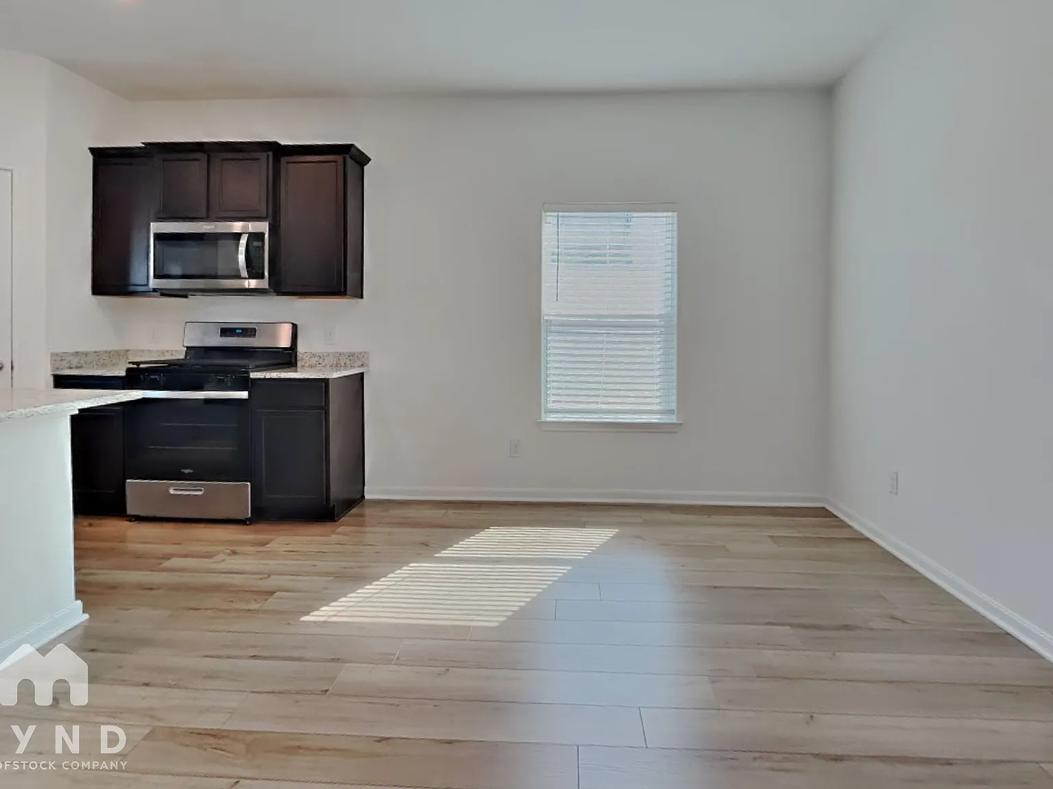 4 bed, 2.5 bath, 1783 sqft, $1,660 — Photo 3