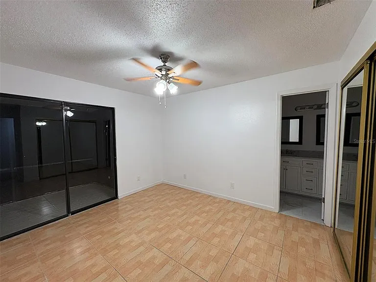 1724 Foxhall Cir #1724 — Photo 9