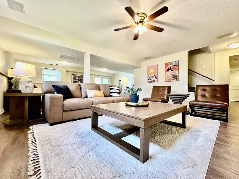 6556 Yankee Rd — Photo 39