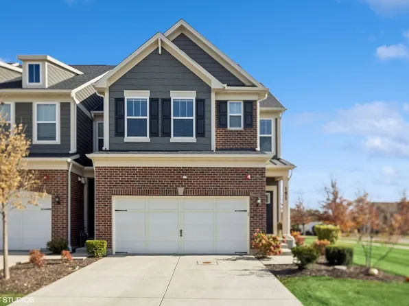 151 Blanchard Ct, Bloomingdale, IL 60108