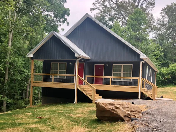 457 Shelby St, Clarksville, TN 37042