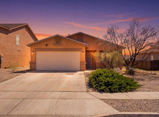 23 Tome Vista Dr, Los Lunas, NM 87031