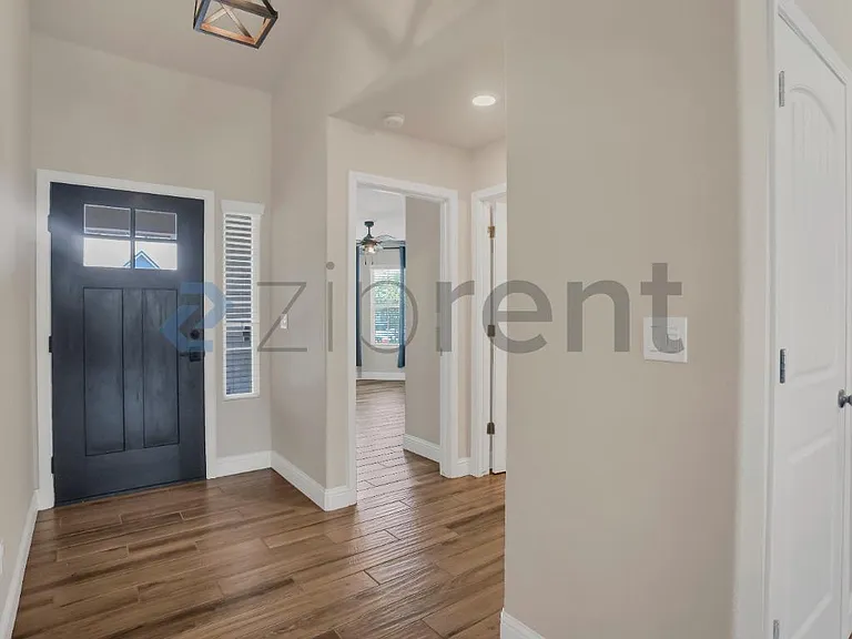 433 S Crescent Ln — Photo 6