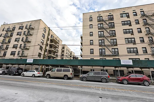 Sold by Ilite Realty Inc | media 27