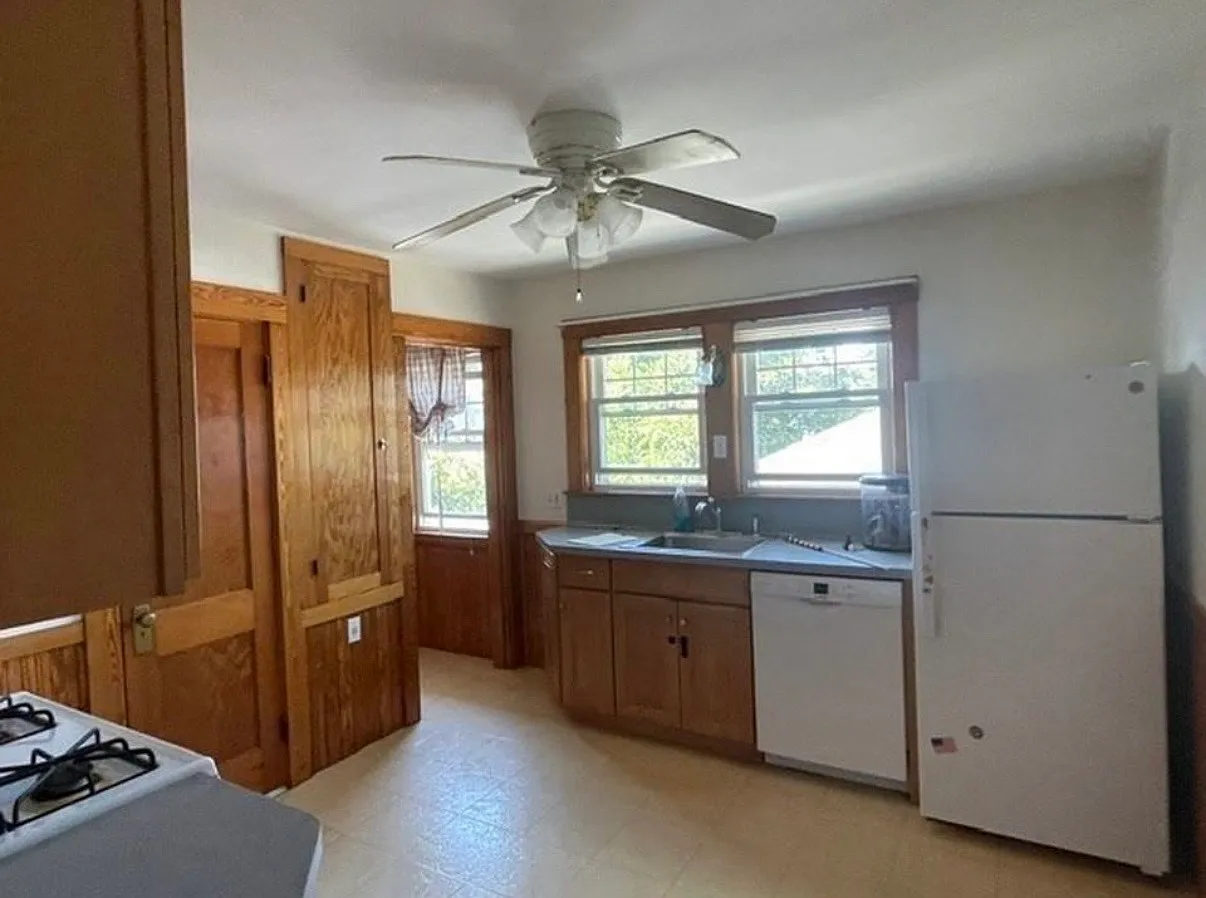 2 bed, 1200 sqft, $3,000 — Photo 4
