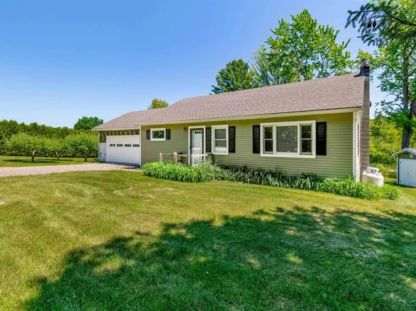 219 Cedar Drive, Sheldon, VT 05483