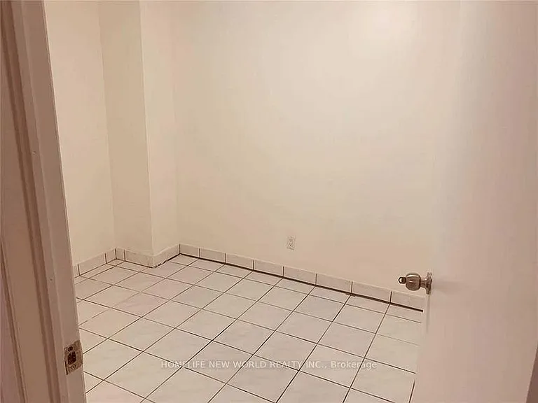 30 Rural Ave #BASEMENT — Photo 6